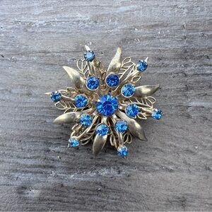 Vintage Blue Flower Brooch